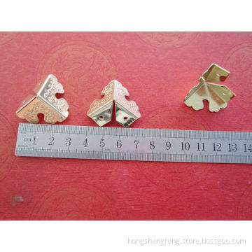 High Quality Zinc Alloy Triangle Shape Wooden Box Corner Protector